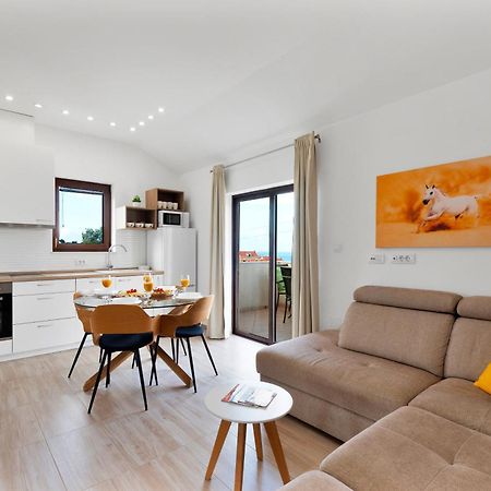 Penthouse With Panoramic View Lägenhet Cavtat Exteriör bild
