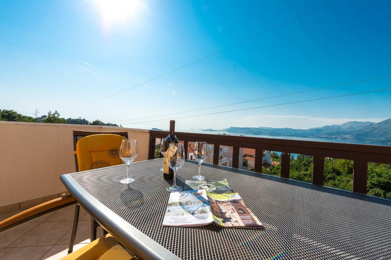 Penthouse With Panoramic View Lägenhet Cavtat Exteriör bild